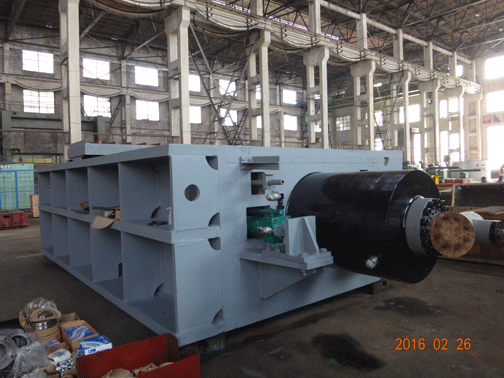  500噸殘極破碎機(jī)